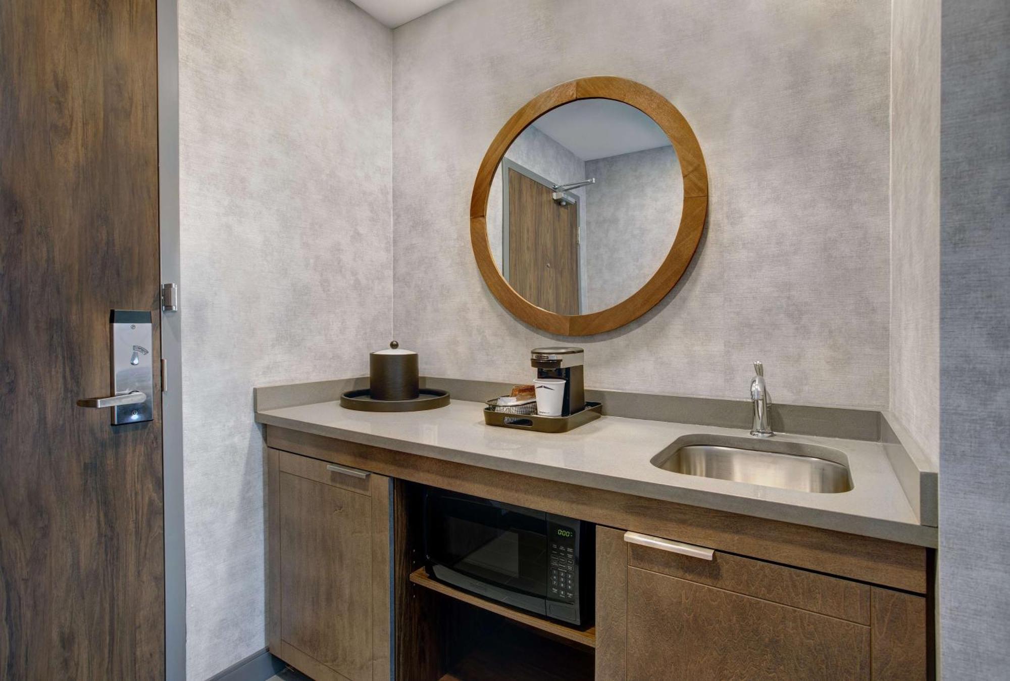 Hampton Inn & Suites By Hilton Waterloo St. Jacobs エクステリア 写真