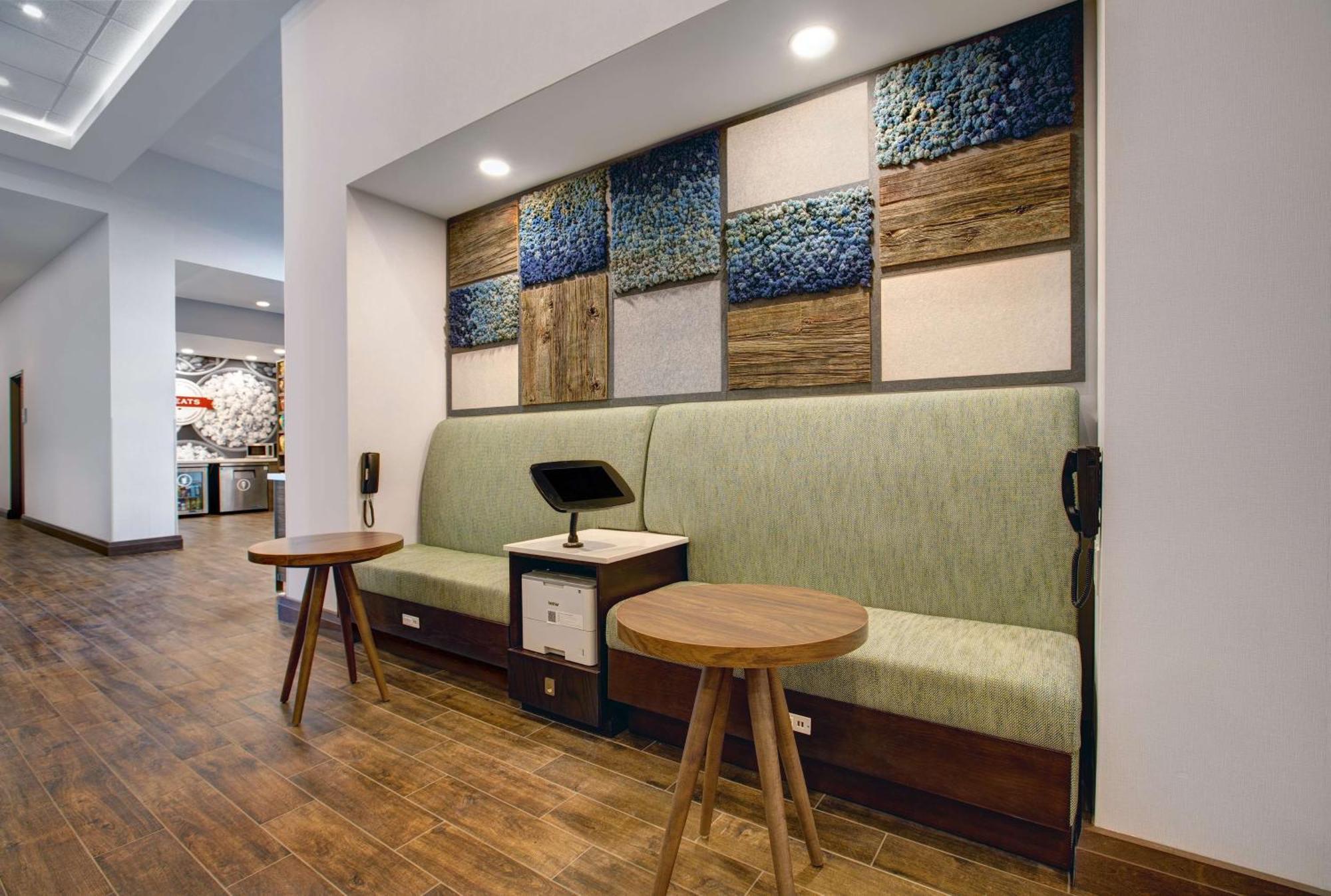 Hampton Inn & Suites By Hilton Waterloo St. Jacobs エクステリア 写真